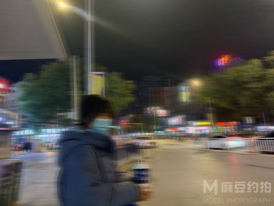 校园模特