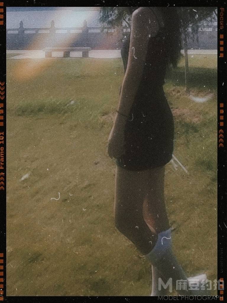 黑白模特
