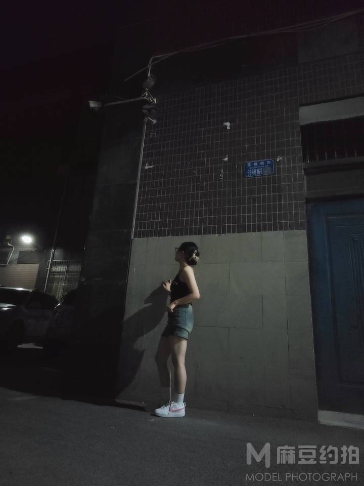 夜景模特