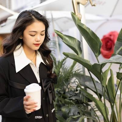 黑白模特