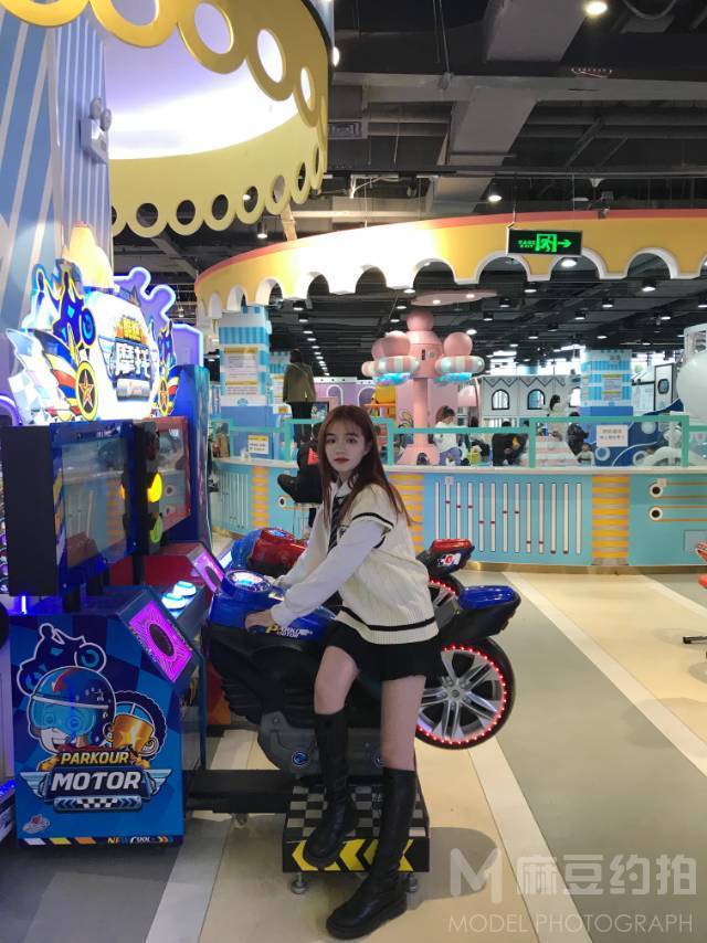校园模特