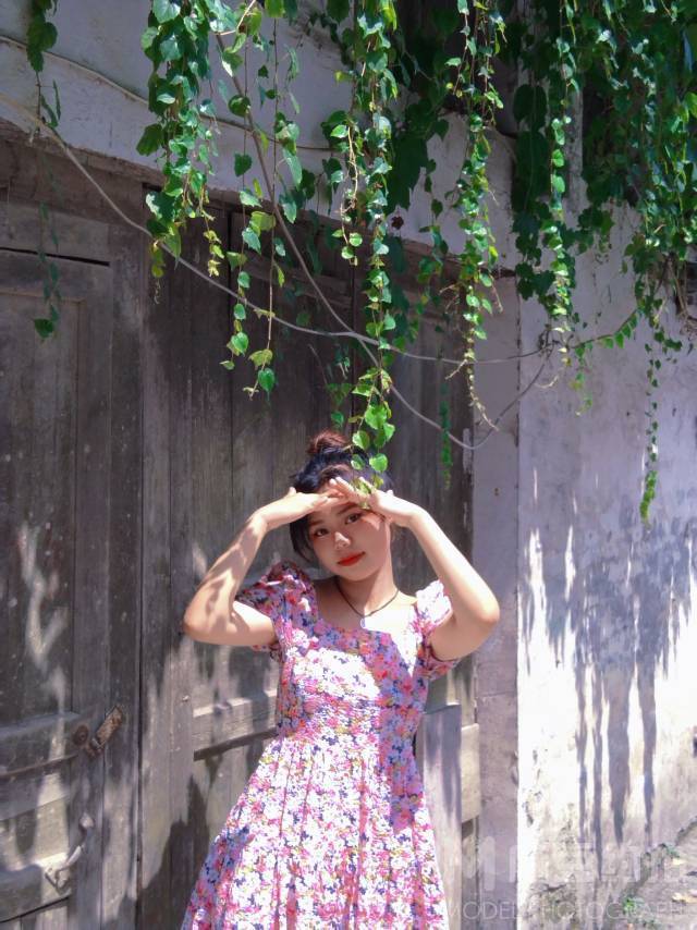胶片模特