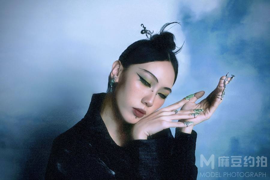 暗黑模特