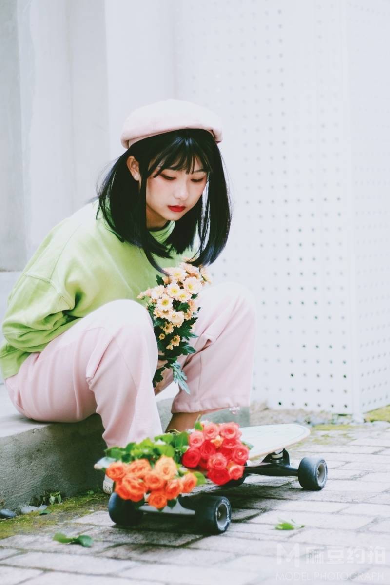 情绪模特