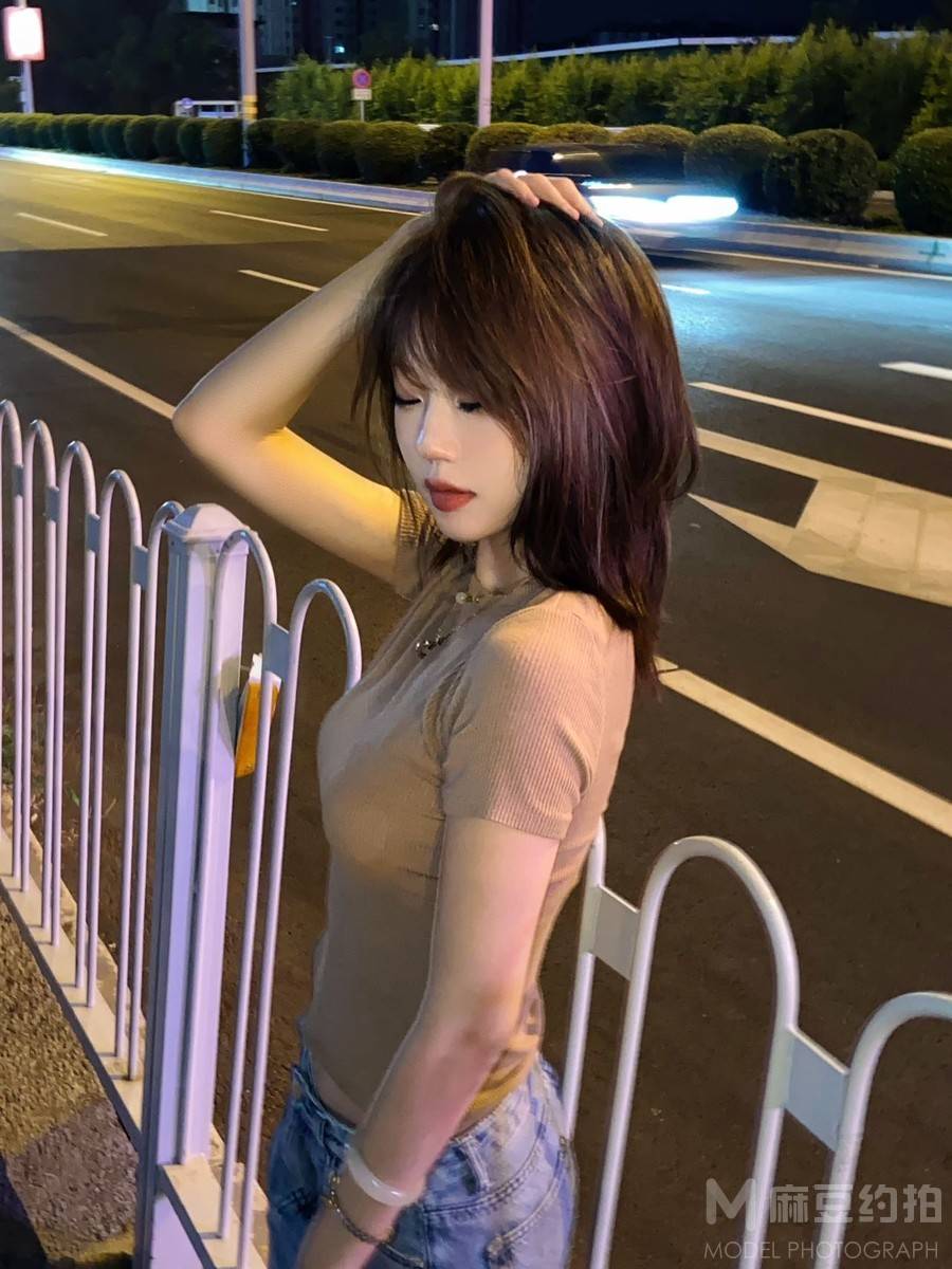 夜景模特