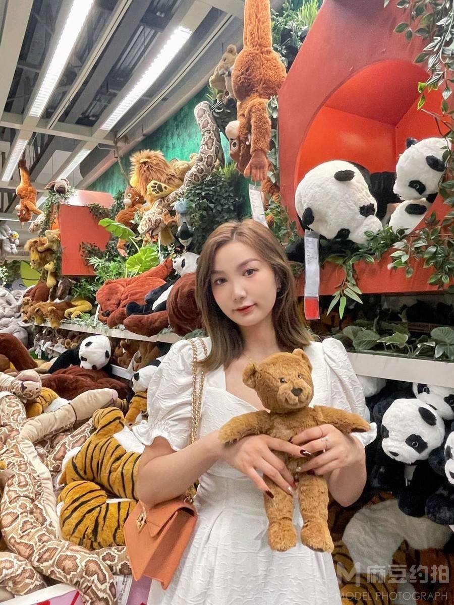 妆容模特