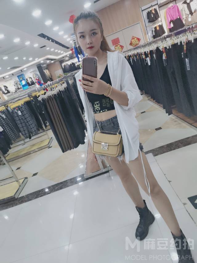 暗黑模特