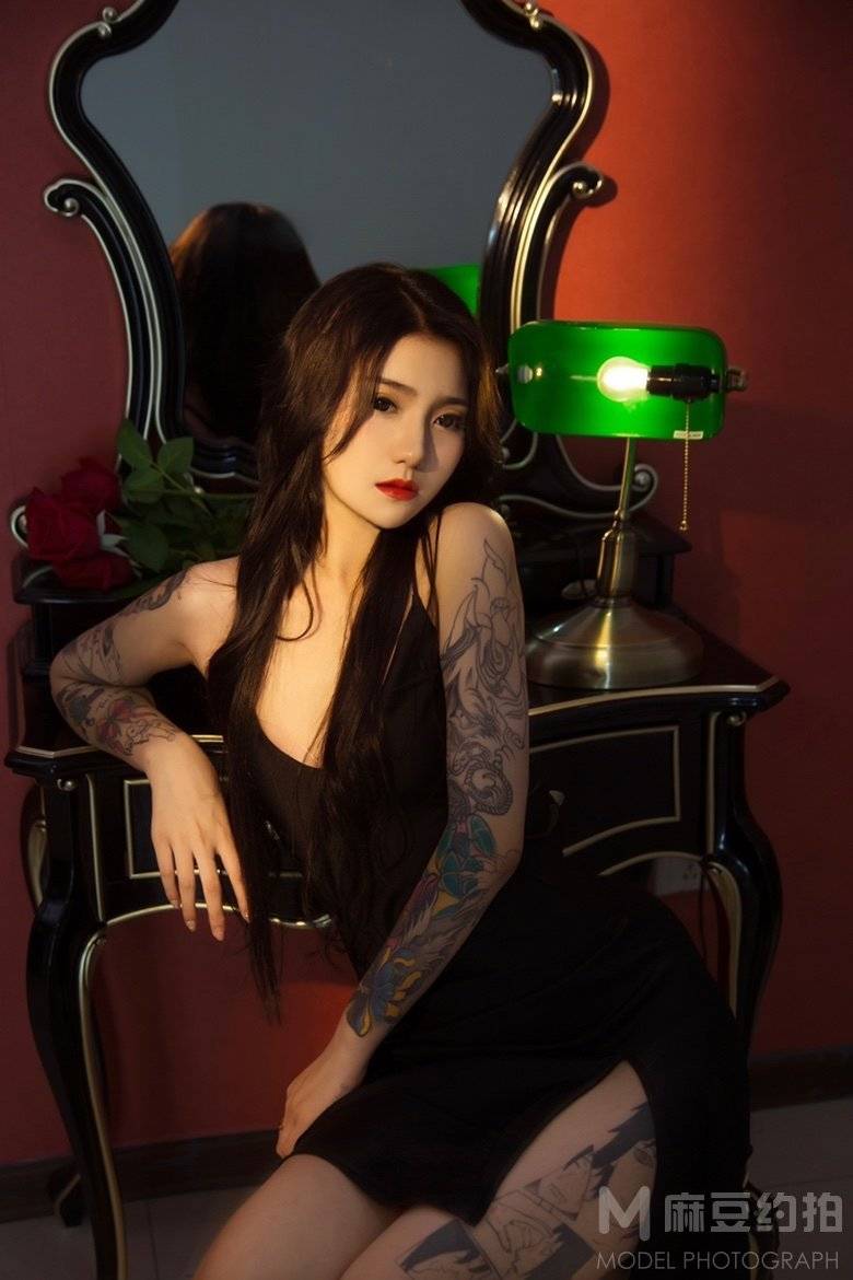 暗黑模特