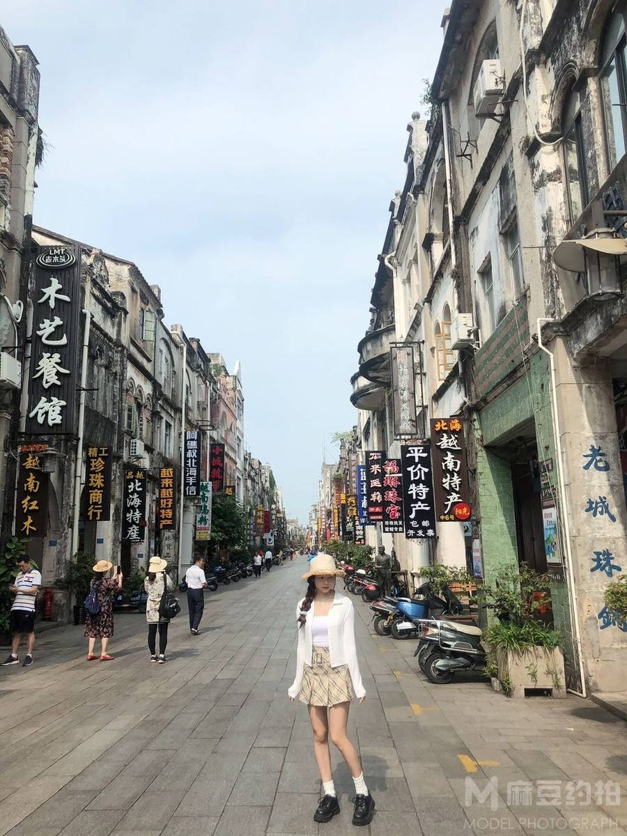 校园模特