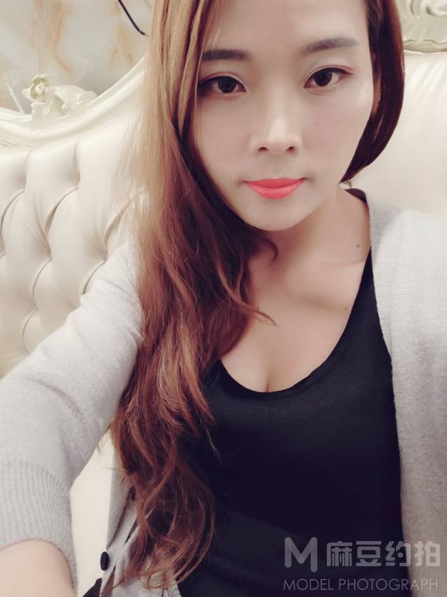 纪实模特