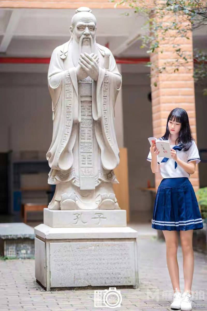 校园模特