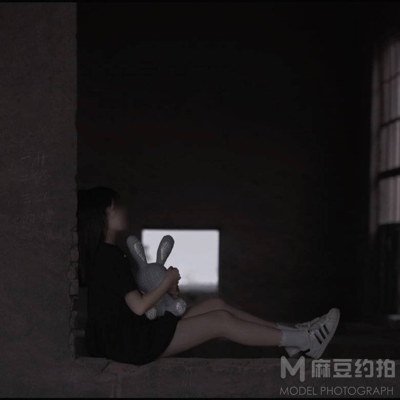 黑白模特