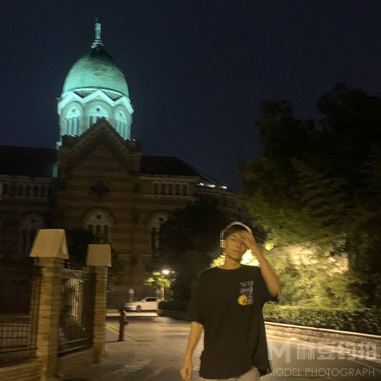 夜景模特