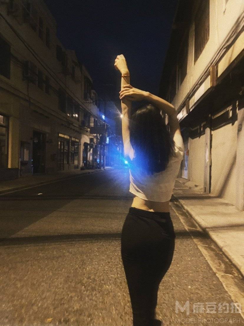 夜景模特