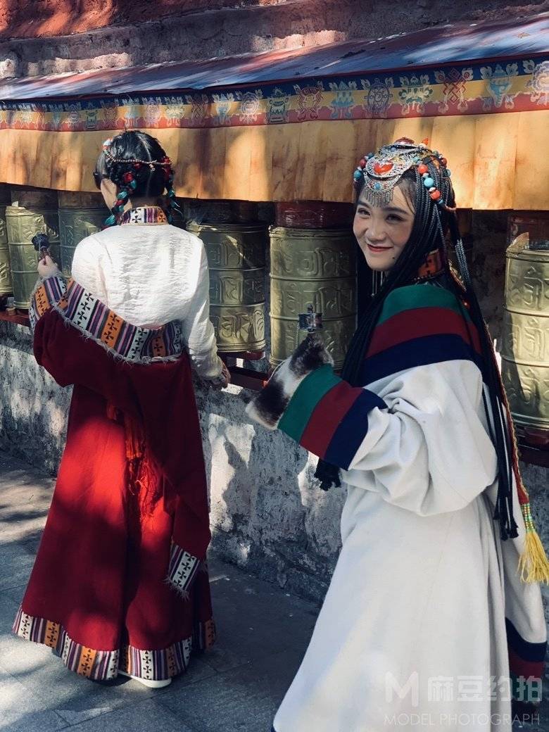 妆容模特