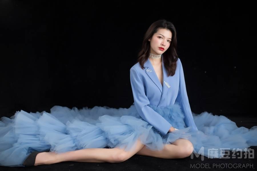 黑白模特