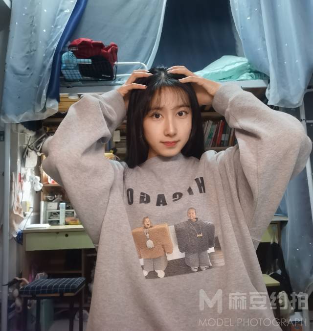 校园模特