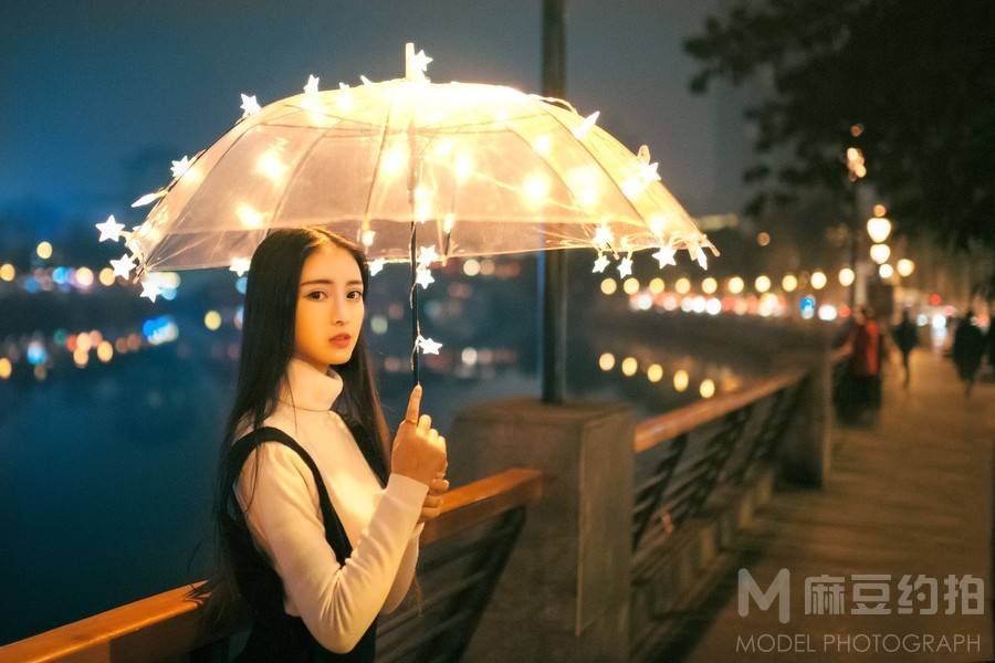 夜景模特