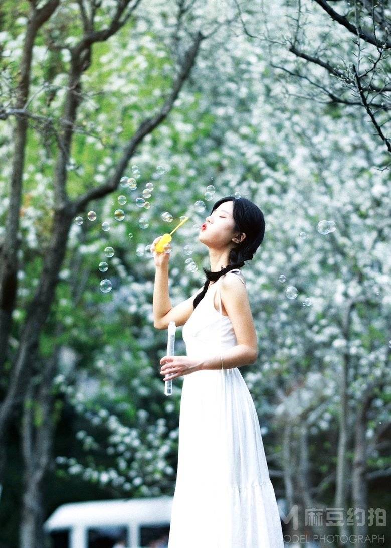 清新模特