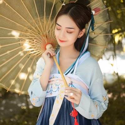 清新模特