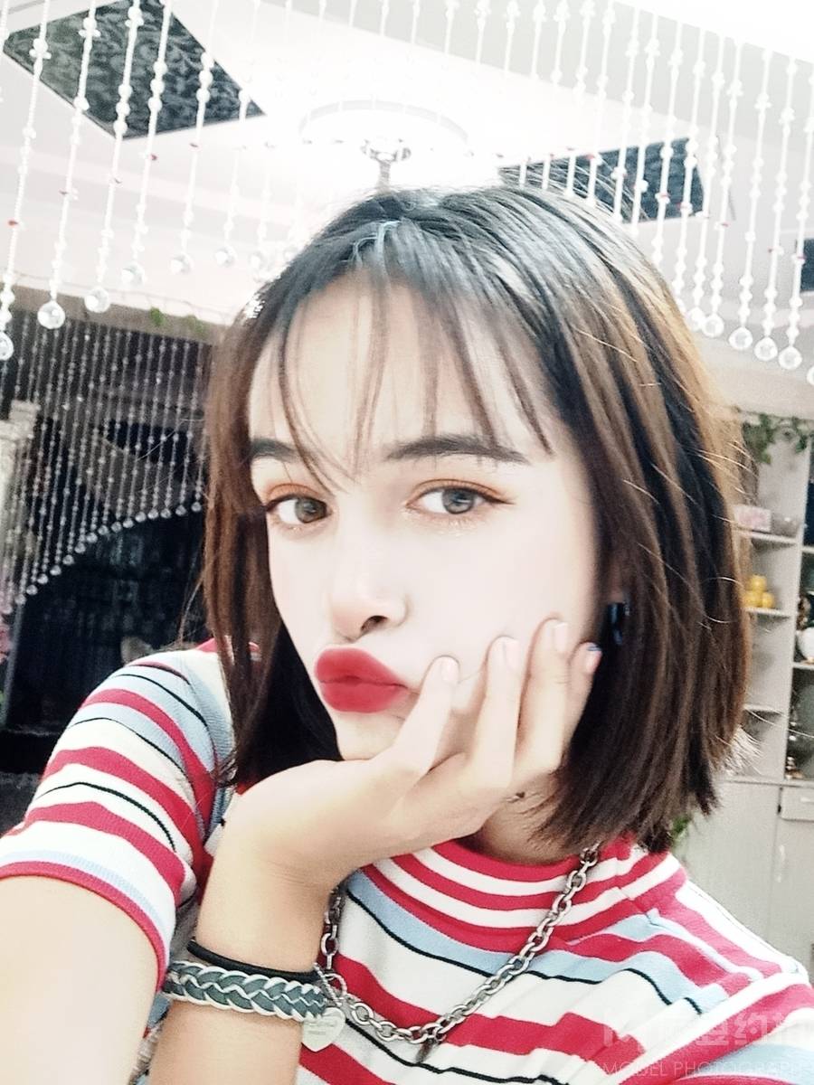 少女模特