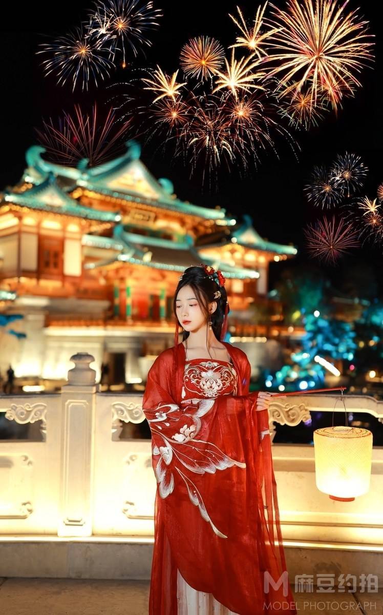 汉服模特