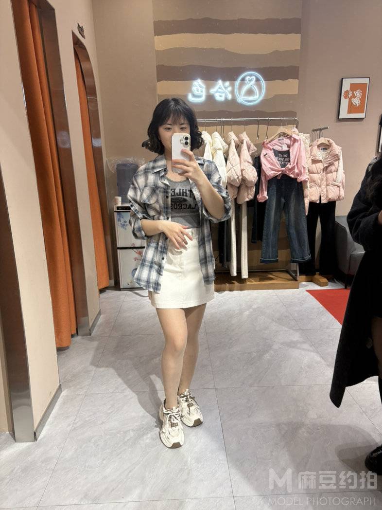 校园模特