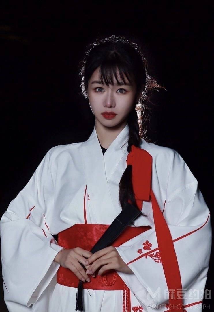 纪实模特