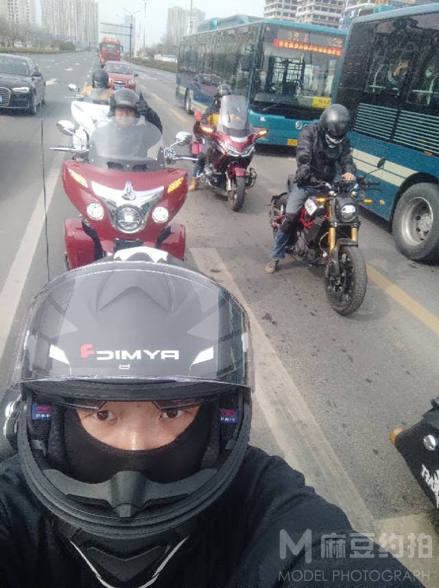 纪实模特