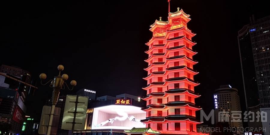 夜景模特