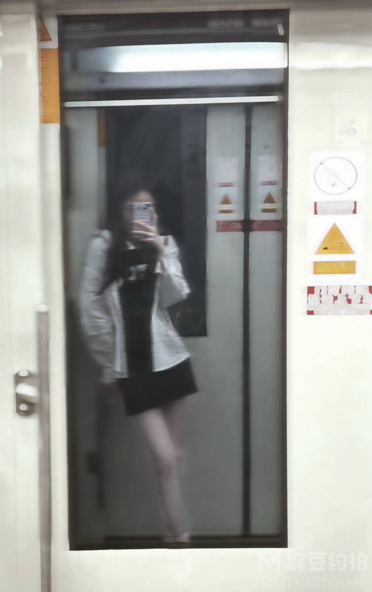 胶片模特