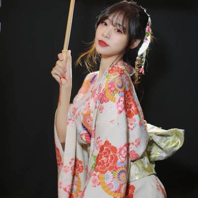 和服模特