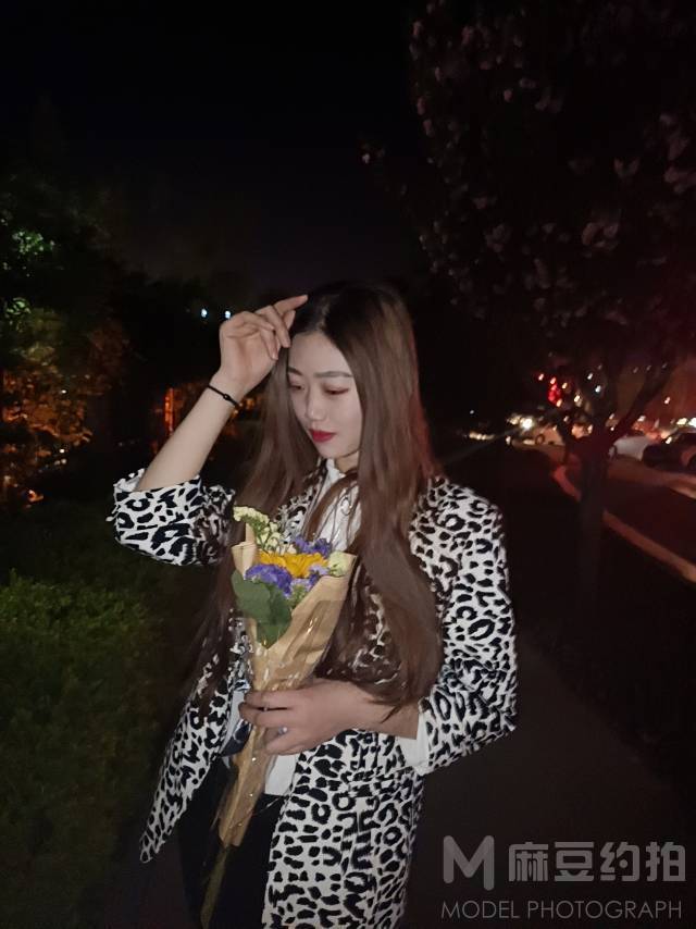 夜景模特