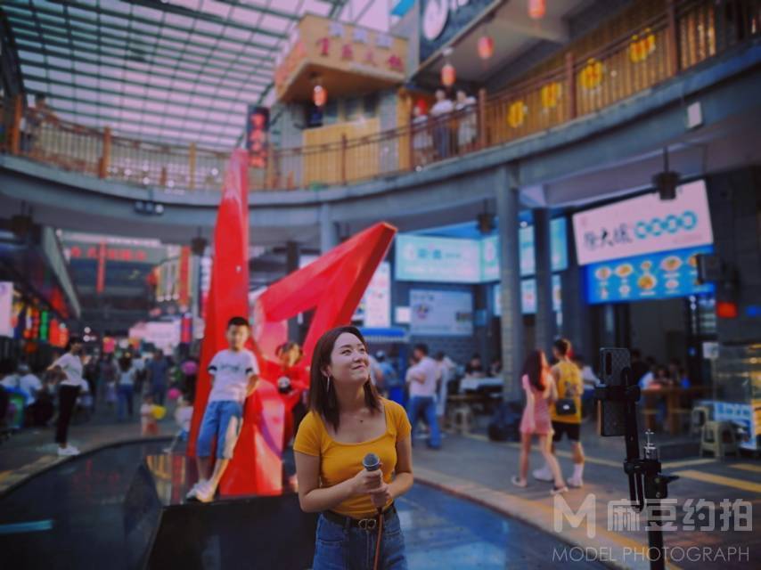 夜景模特