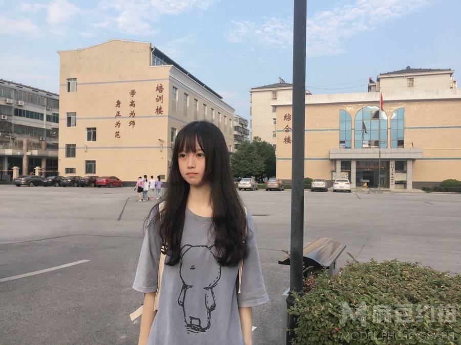 清新模特