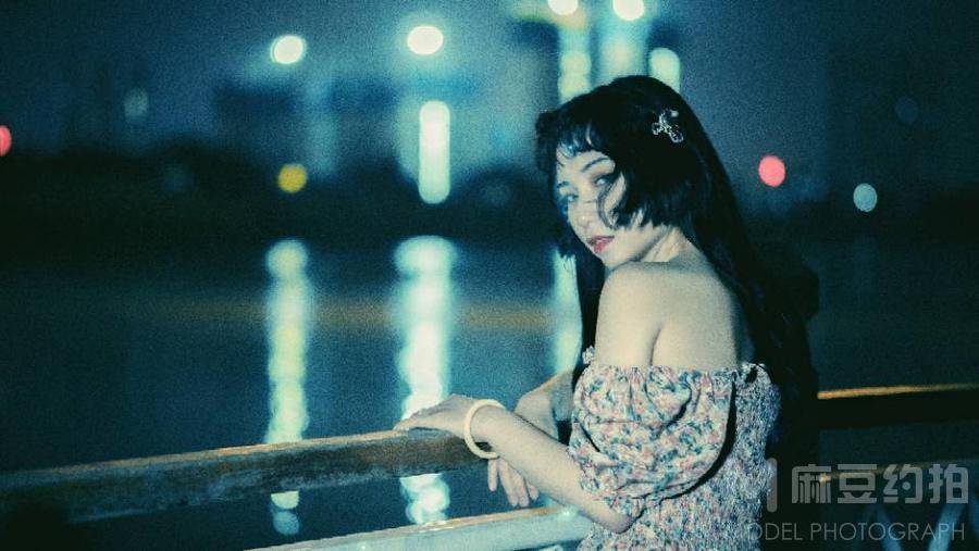 夜景模特