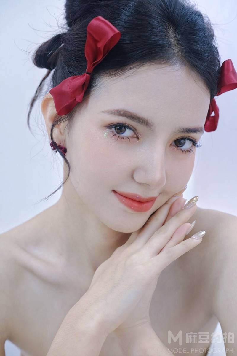 妆容模特
