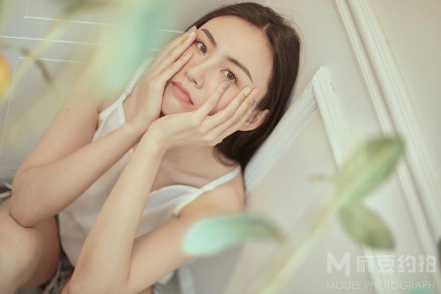 黑白模特