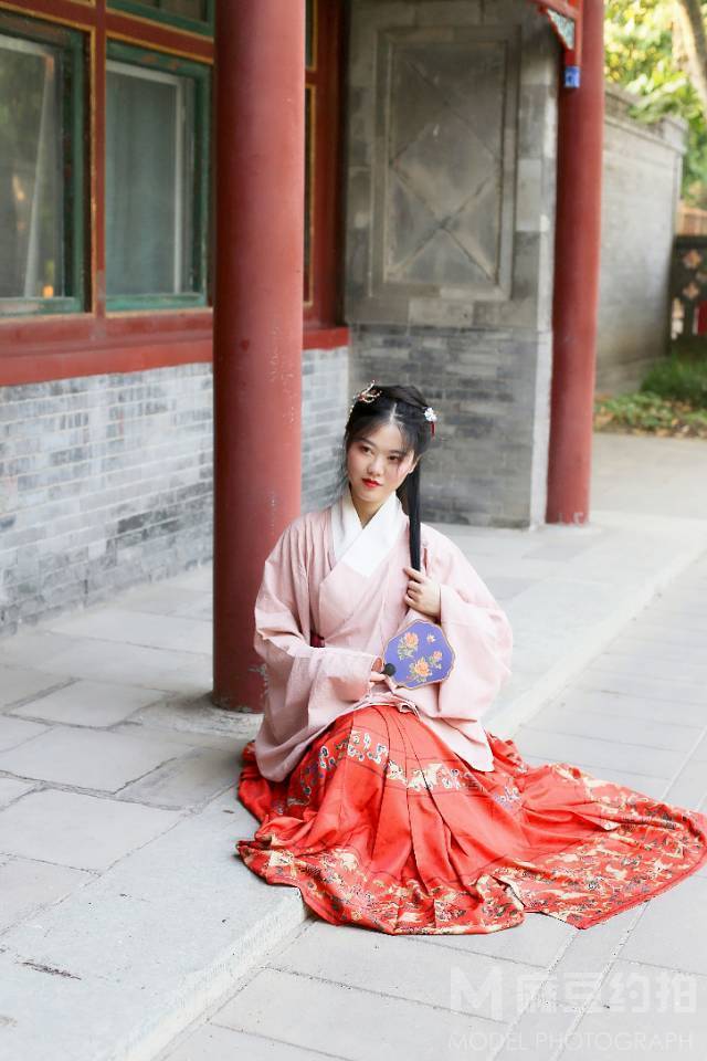 民国模特