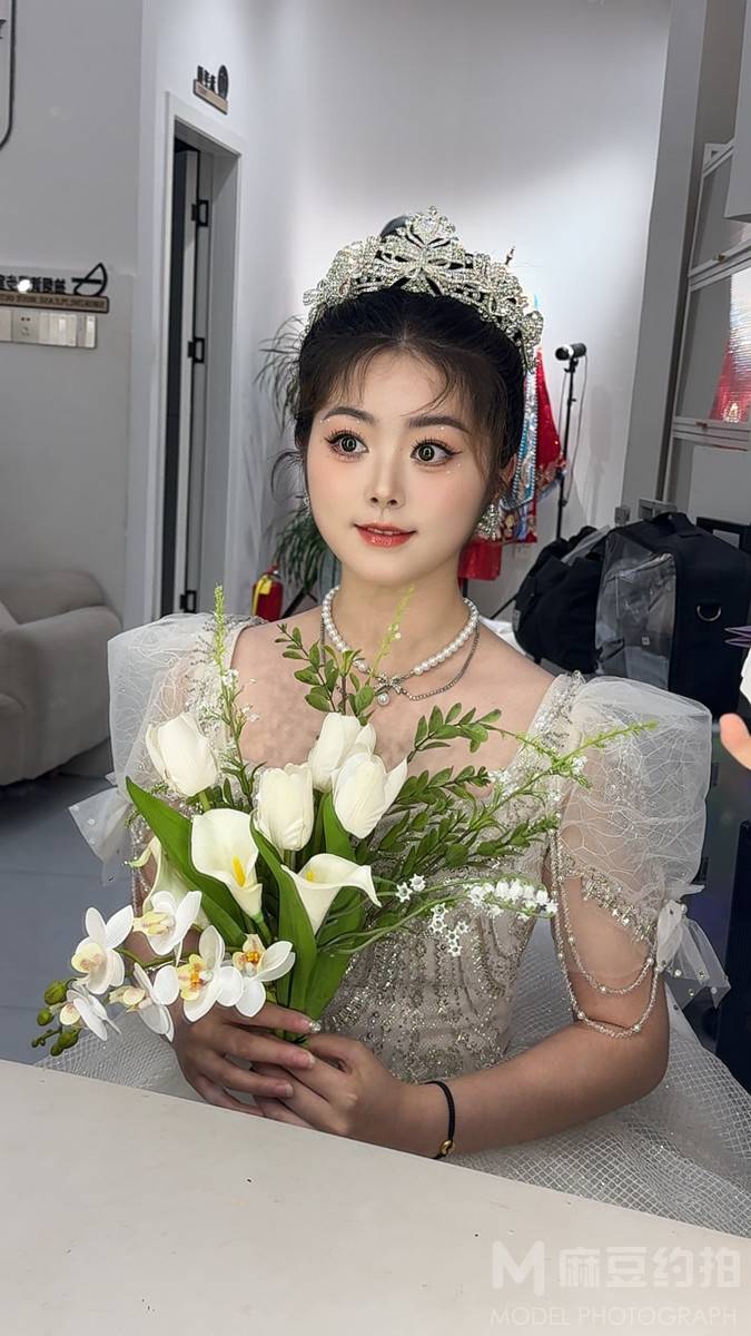 妆容模特