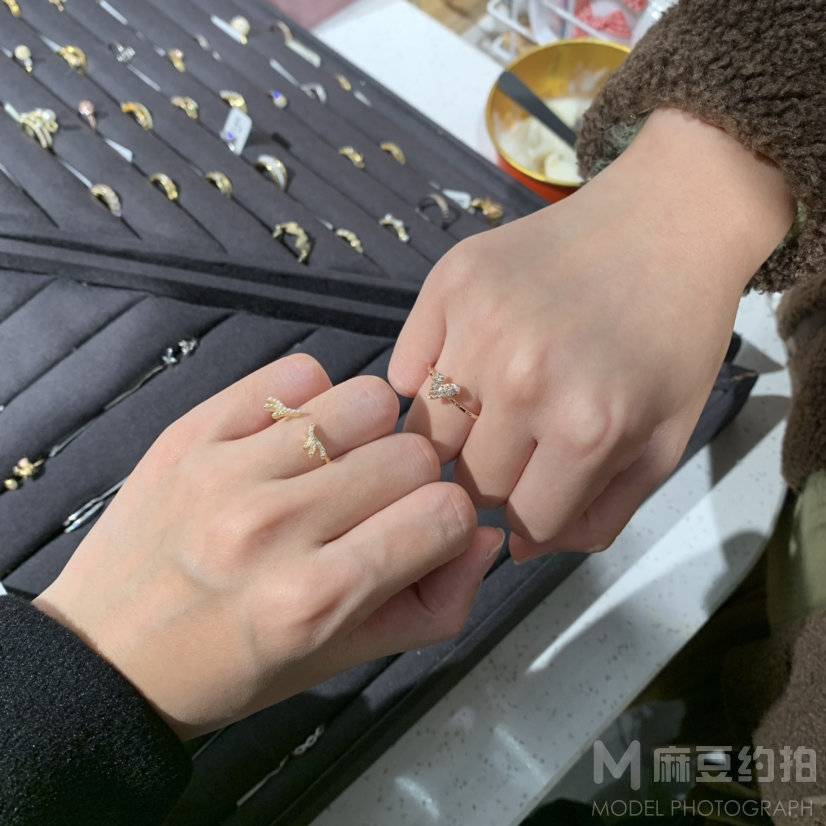 胶片模特