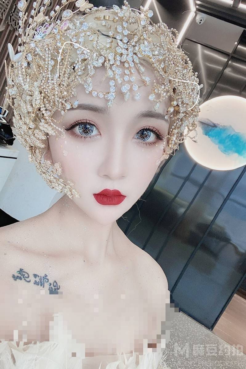 妆容模特