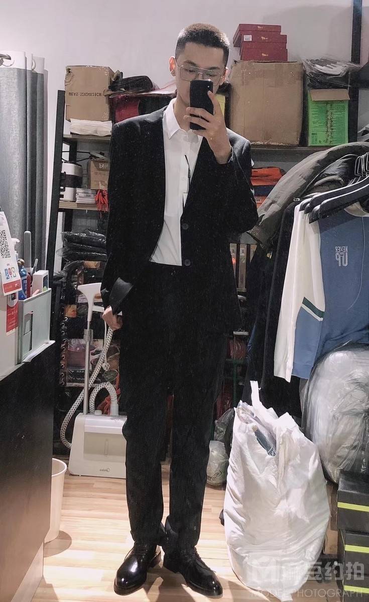 黑白模特
