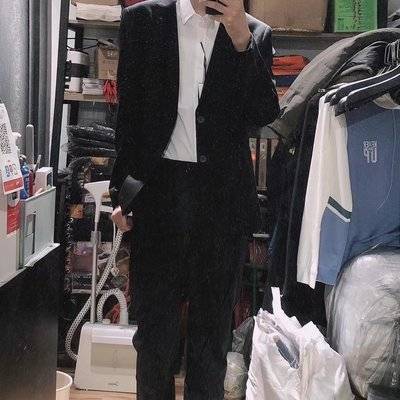 黑白模特