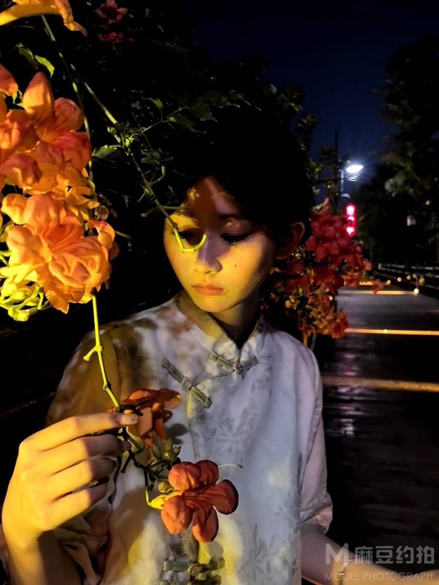 夜景模特
