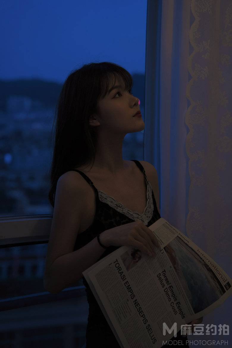 情绪模特