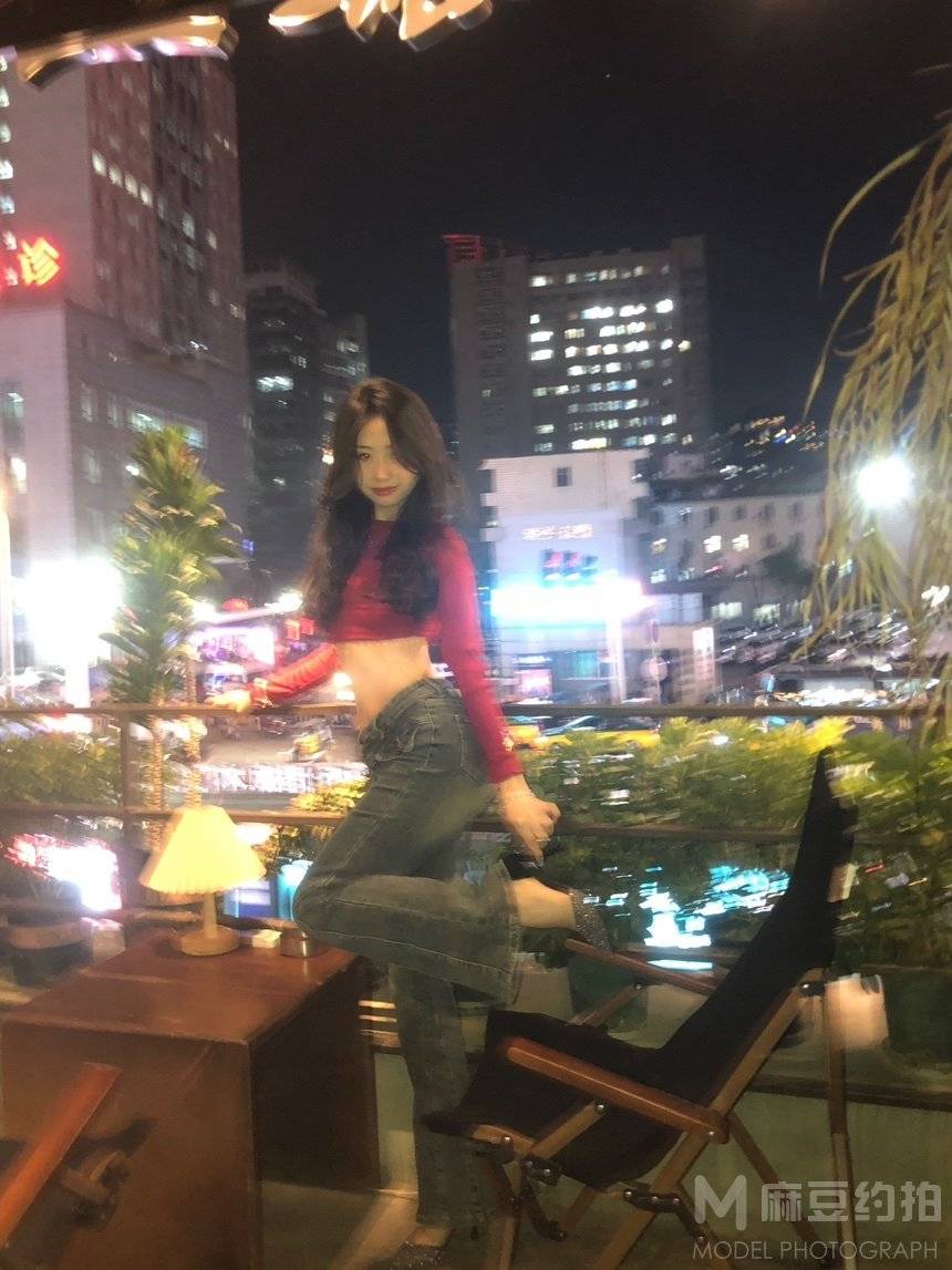 夜景模特