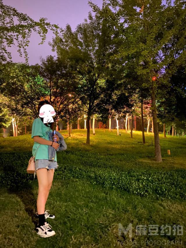 校园模特
