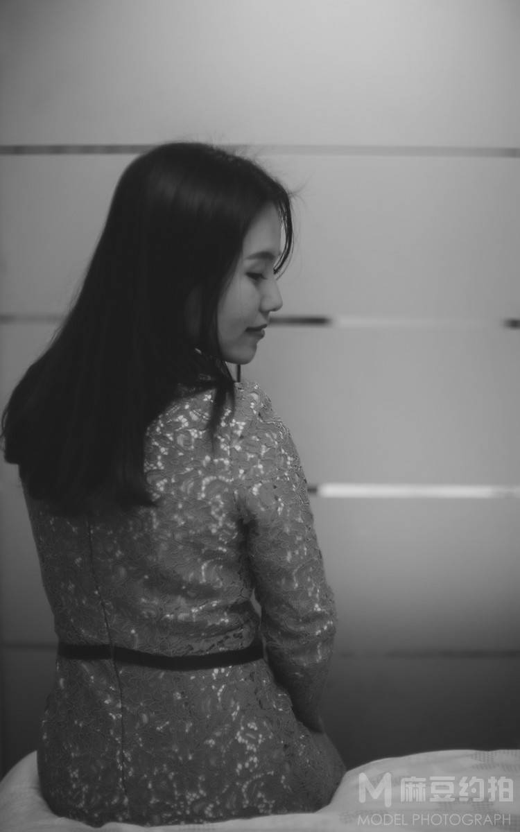 黑白模特