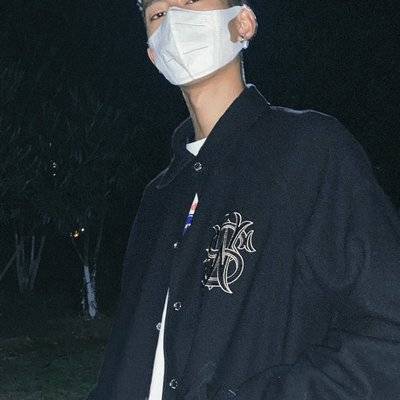 黑白模特